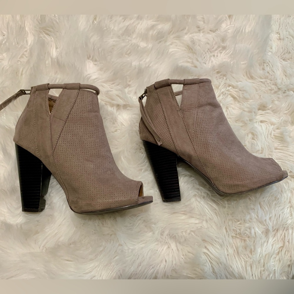 Qupid Ankle Boots